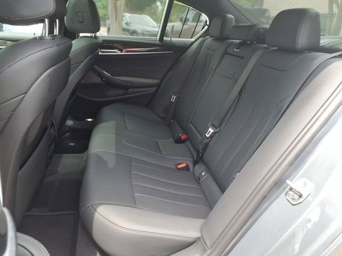 Used 2023 BMW 530i w/ Executive Package RWD image 20