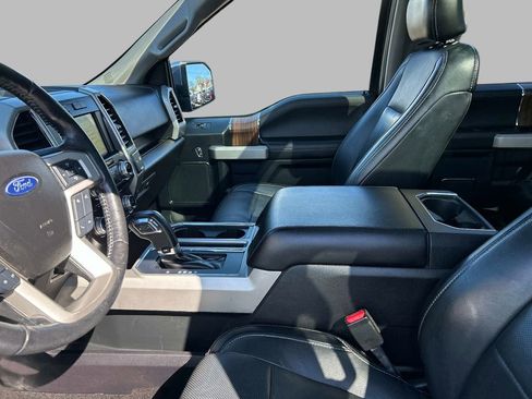 Used 2017 Ford F150 Lariat w/ Equipment Group 502A Luxury AWD/4WD image 22