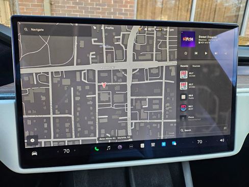 Used 2022 Tesla Model X Plaid image 42