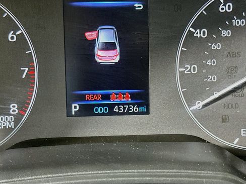 Used 2025 Toyota Corolla LE FWD image 18