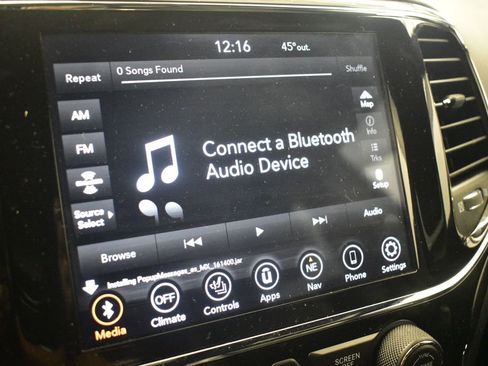 Used 2021 Jeep Grand Cherokee Altitude image 35