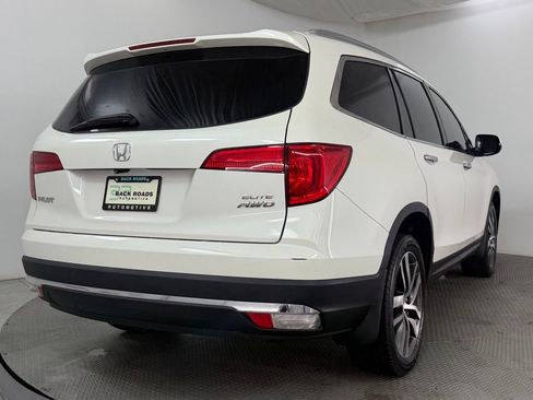 Used 2018 Honda Pilot Elite image 9