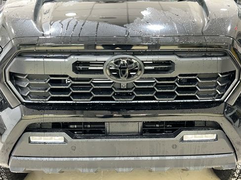 New 2026 Toyota Tacoma TRD Off-Road w/ TRD Off Road Premium Package image 4