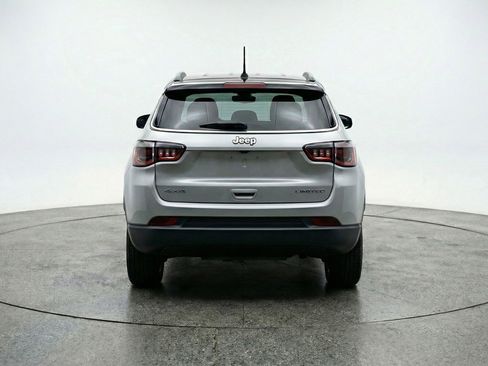 Used 2025 Jeep Compass Limited AWD/4WD image 7