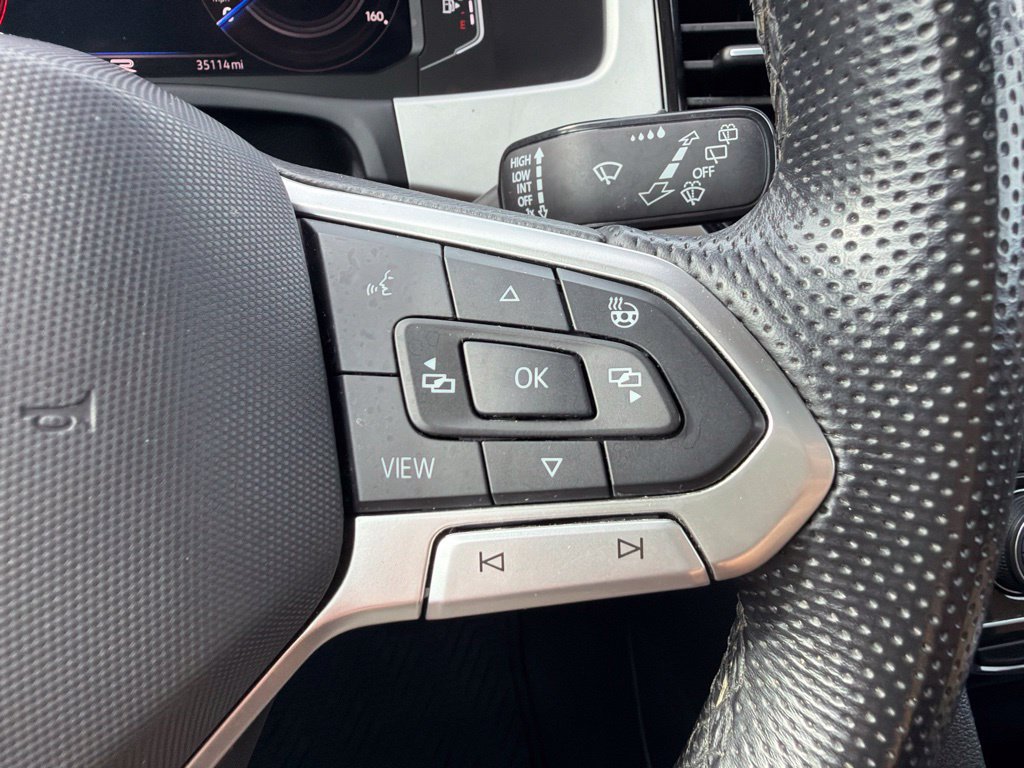 Used 2022 Volkswagen Atlas Cross Sport SEL R-Line w/ Cross Sport MDO Package AWD/4WD image 36