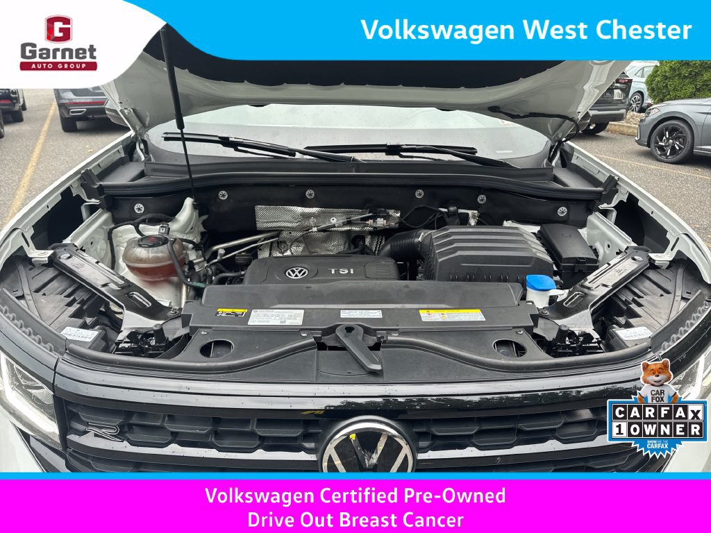 Certified 2023 Volkswagen Atlas Cross Sport SEL R-Line AWD/4WD image 40