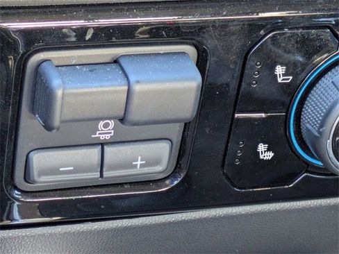 Certified 2022 Chevrolet Silverado 1500 LT Trail Boss w/ Convenience Package II image 29