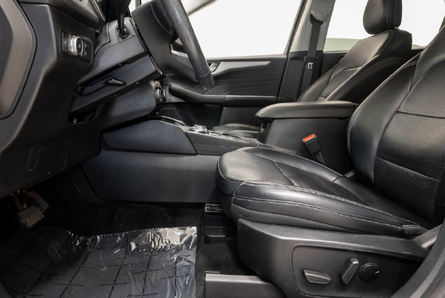 Used 2021 Ford Escape SEL FWD image 11