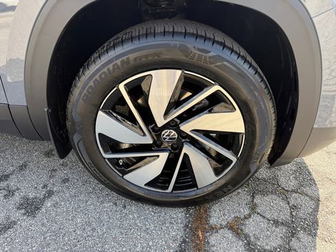 New 2026 Volkswagen Atlas SE image 25