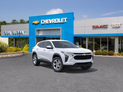 New 2026 Chevrolet Trax LS w/ LS Convenience Package