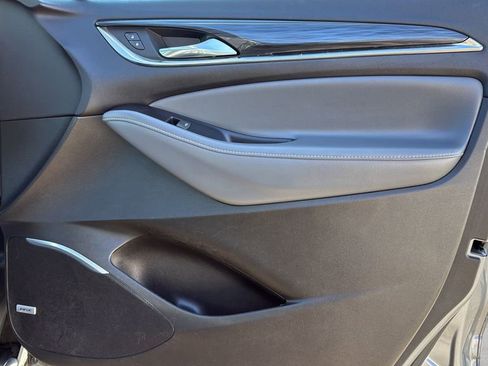 Used 2020 Buick Enclave Essence w/ Sound and Sites Package image 10