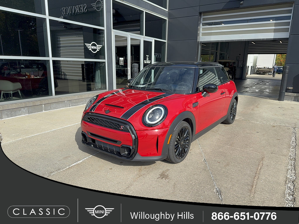 Used 2024 MINI Cooper S FWD image 1