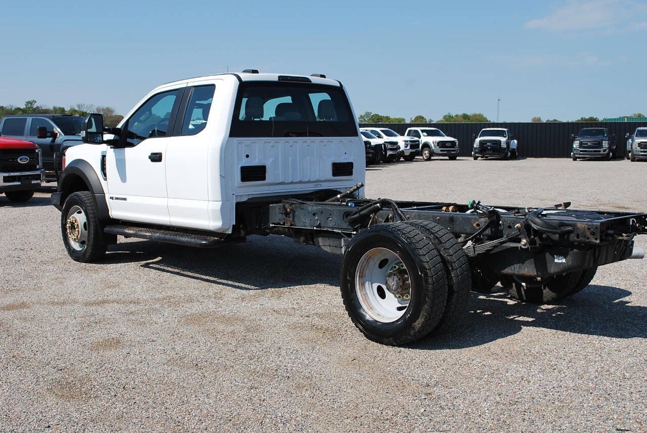 Used 2020 Ford F550 4x4 SuperCab Super Duty w/ Power Equipment Group image 2