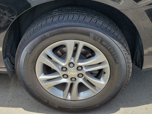 Used 2021 Buick Enclave Essence FWD image 6