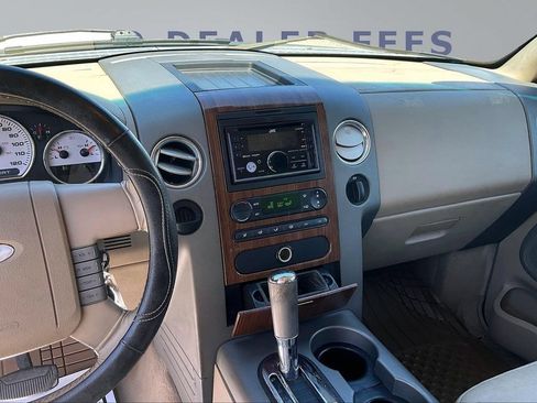 Used 2004 Ford F150 Lariat RWD image 10