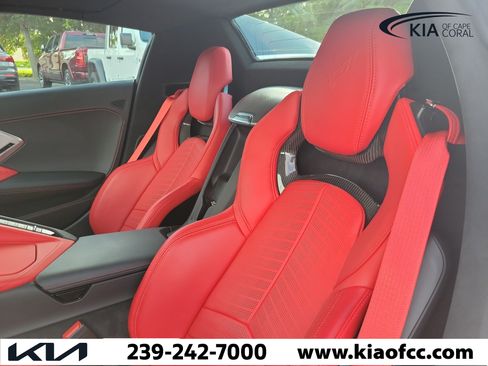 Used 2022 Chevrolet Corvette Stingray Premium Conv w/ Z51 Performance Package RWD image 12