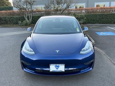 Used 2018 Tesla Model 3 Long Range image 2