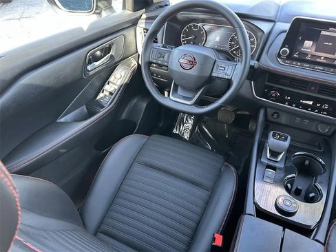 New 2026 Nissan Rogue SV AWD/4WD image 11
