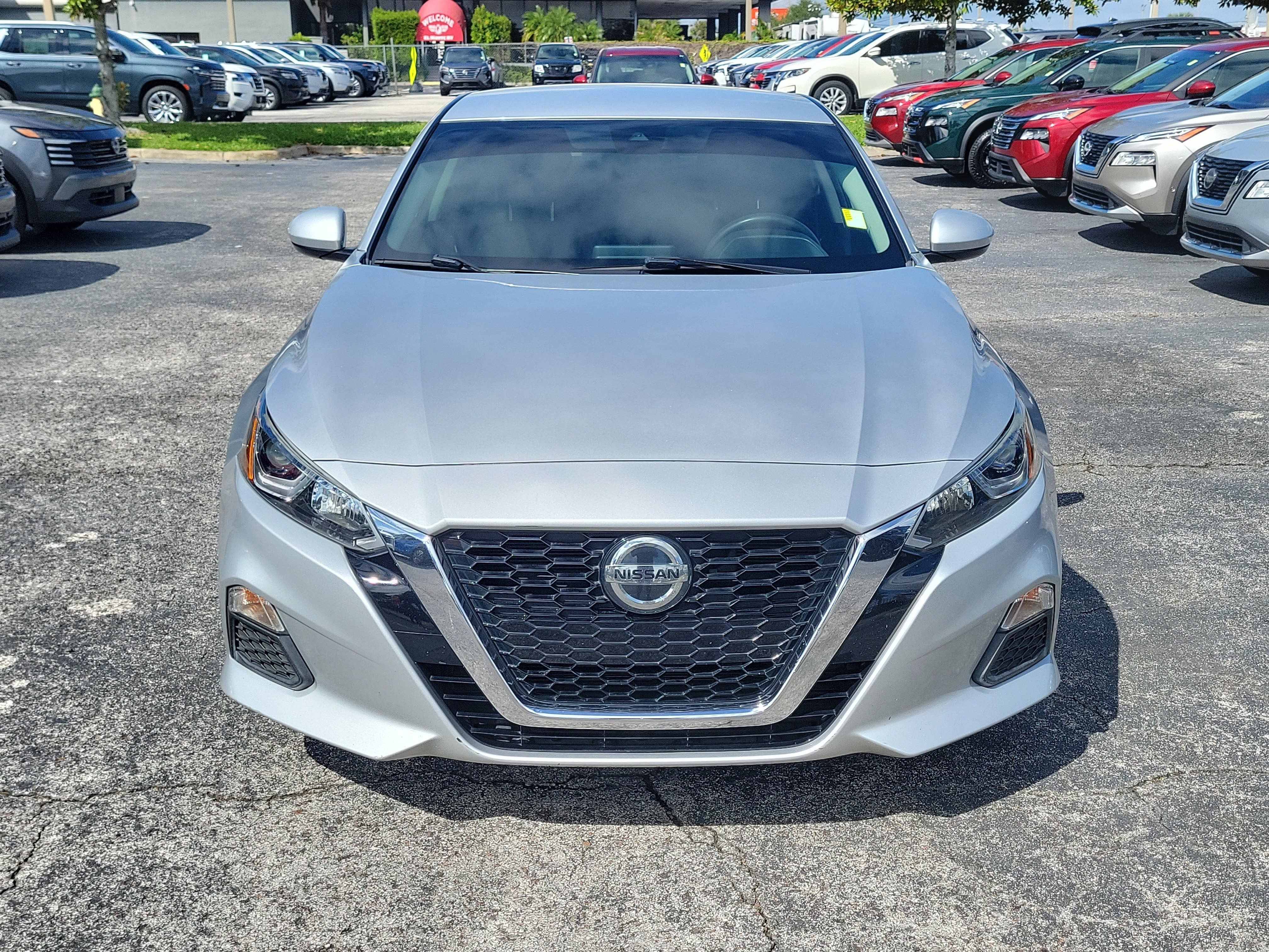 Certified 2021 Nissan Altima 2.5 S FWD image 2
