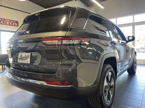 Used 2023 Jeep Grand Cherokee 4WD 4xe w/ Luxury Tech Group II image 5