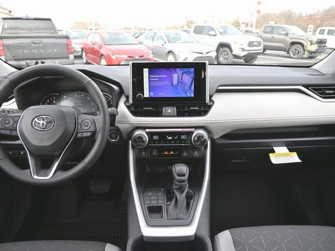 New 2025 Toyota RAV4 XLE image 19
