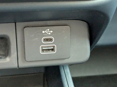 New 2025 Ford Maverick Tremor image 46