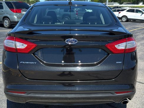 Used 2015 Ford Fusion SE w/ Equipment Group 201A FWD image 7