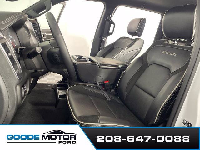 Used 2025 RAM 1500 Laramie AWD/4WD image 11