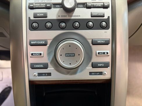Used 2007 Acura RL w/ Technology Package AWD/4WD image 20
