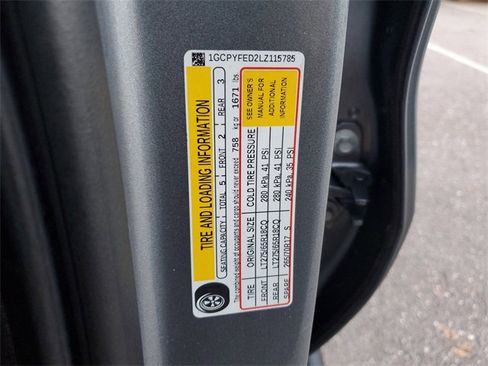 Used 2020 Chevrolet Silverado 1500 LT Trail Boss image 33