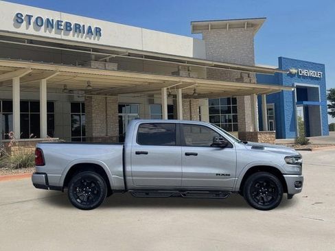 Used 2025 RAM 1500 Big Horn AWD/4WD image 4