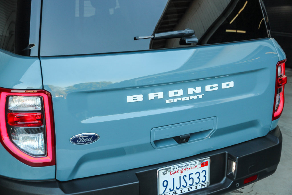 Certified 2023 Ford Bronco Sport Outer Banks w/ Tech Package AWD/4WD image 10