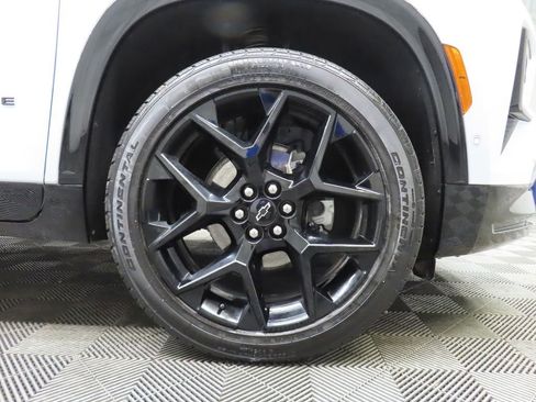 Used 2026 Chevrolet Traverse RS AWD/4WD image 11