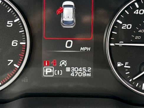 Certified 2025 Subaru Crosstrek 2.5i Premium AWD/4WD image 28