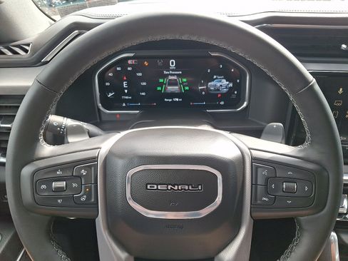 Used 2026 GMC Sierra 1500 Denali w/ Denali Reserve Package AWD/4WD image 21
