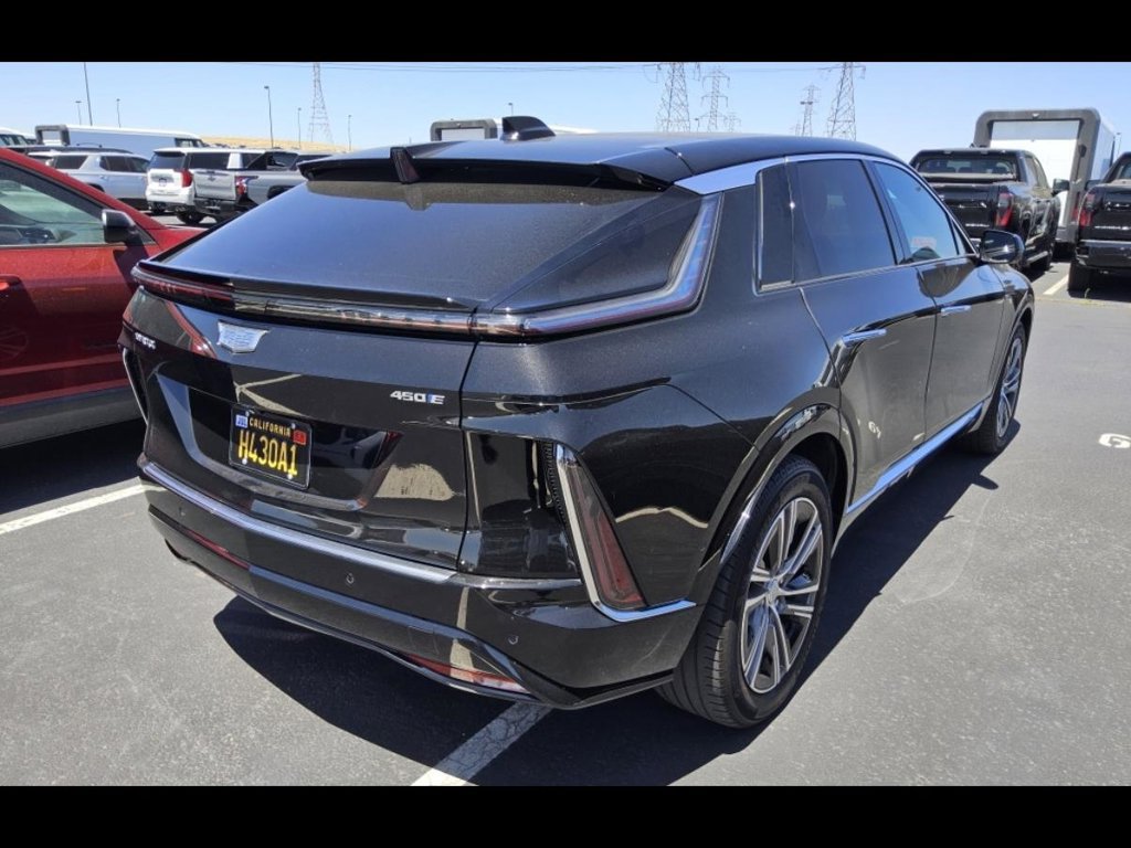 Used 2024 Cadillac Lyriq Luxury RWD image 5