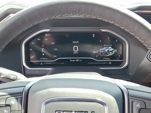 Used 2025 GMC Sierra 2500 Denali Ultimate AWD/4WD image 22