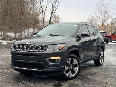 Used 2020 Jeep Compass Limited image 1