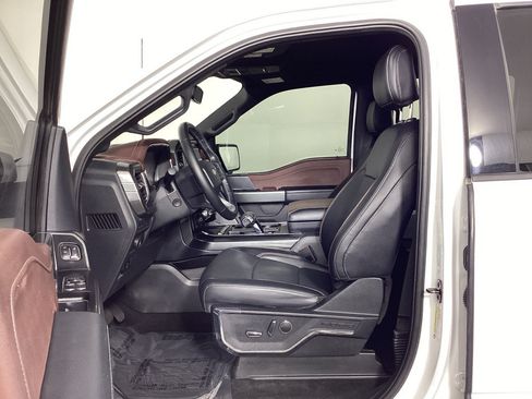 Used 2022 Ford F150 Lariat w/ Equipment Group 502A High AWD/4WD image 16