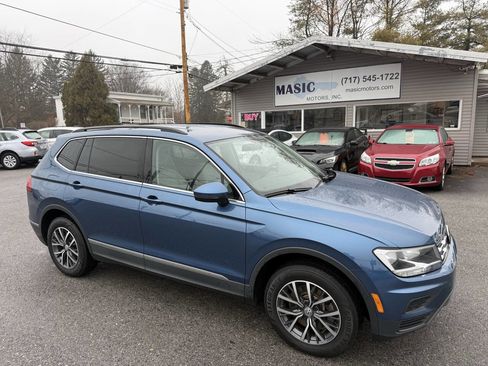 Used 2020 Volkswagen Tiguan SE image 29