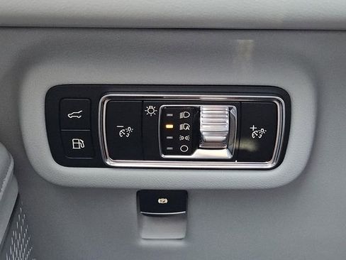 New 2026 Lincoln Nautilus Reserve image 8