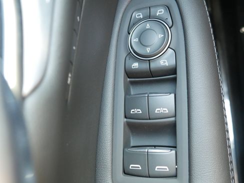 Certified 2023 Cadillac XT5 Premium Luxury AWD/4WD image 34
