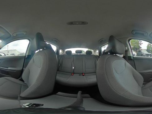 Used 2025 Kia K4 FWD image 37