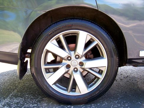 Used 2013 Nissan Pathfinder Platinum w/ Platinum Premium Pkg AWD/4WD image 15