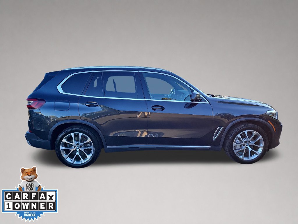 Used 2023 BMW X5 xDrive40i w/ Premium Package AWD/4WD image 3