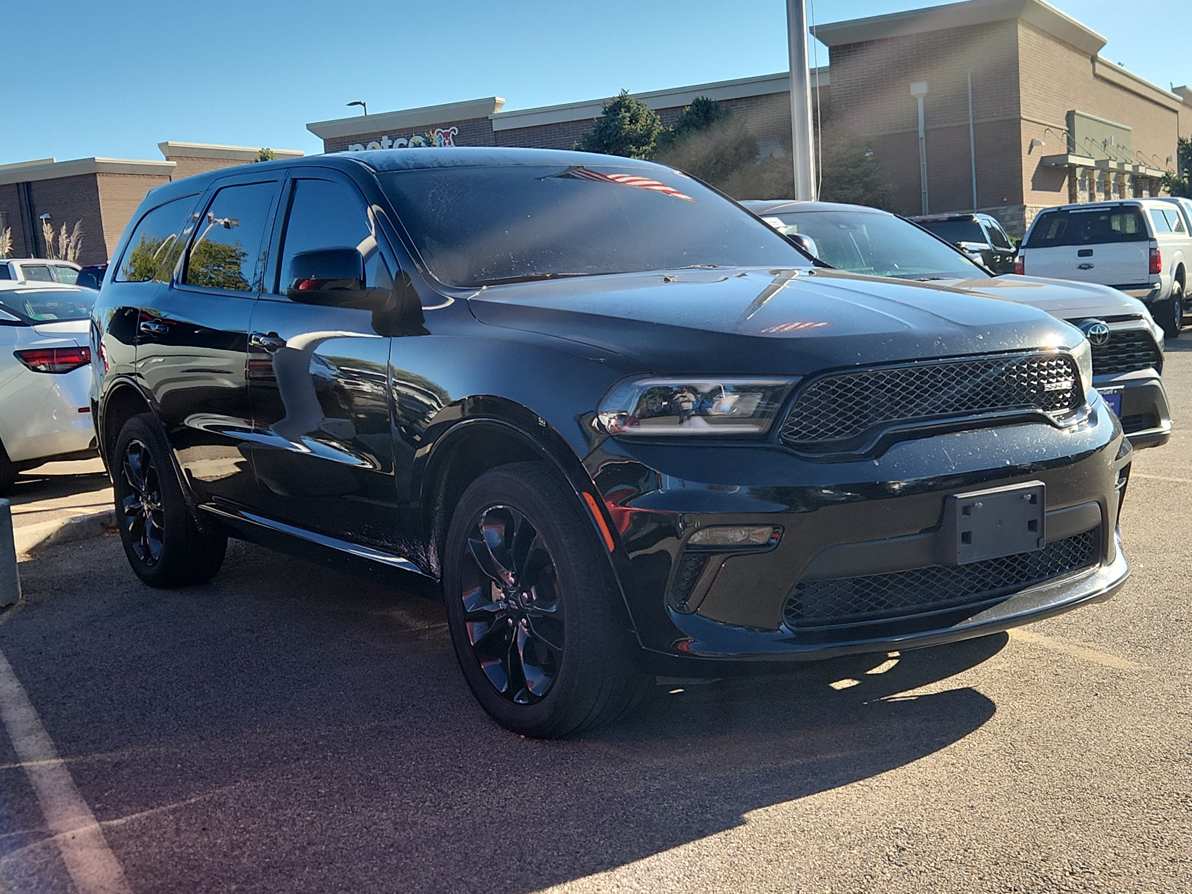 Used 2022 Dodge Durango SXT w/ Blacktop Package AWD/4WD image 4