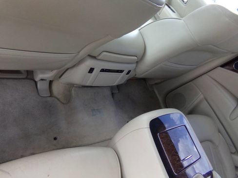 Used 2013 INFINITI QX56 4WD w/ Deluxe Touring Pkg image 17