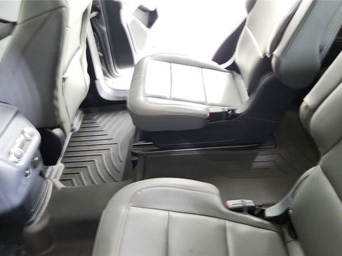 Used 2025 Ford Explorer Active w/ Active Comfort Package AWD/4WD image 22