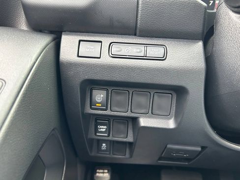 Used 2022 Nissan Frontier S w/ Technology Package RWD image 50