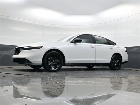 New 2025 Honda Accord SE image 36